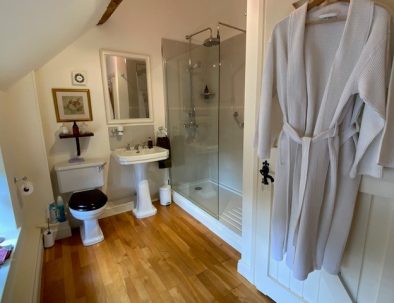 The Hayloft ~ Boutique Accommodation in Shropshire (Bathroom)